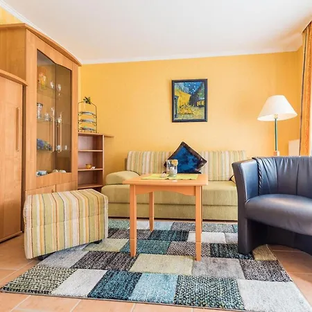 F-1046 Haus Mozart Fewo 01 Balkon, Gartennutzung Lägenhet Binz